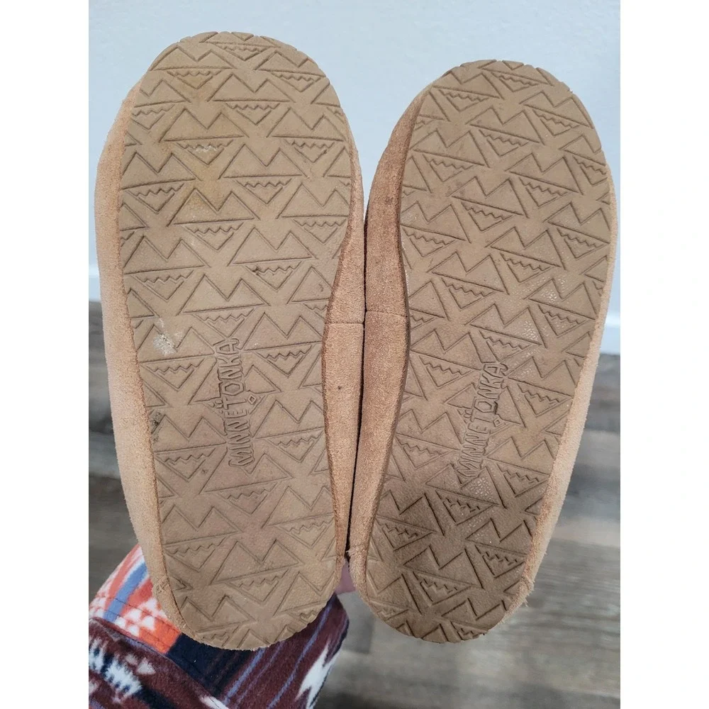 Minnetonka Cally Suede Faux Fur Lined Moccasin Slippers Tan Brown Size 2 Kids #5